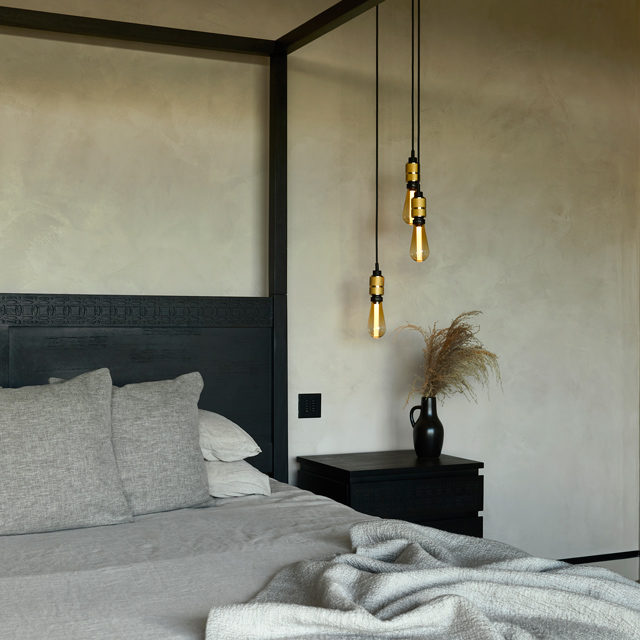 Elegant bedroom with Marmorino Venetian plaster on the walls